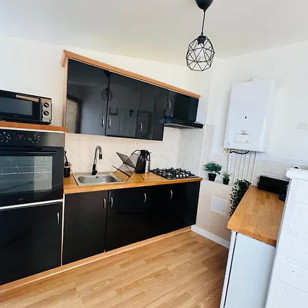 Chantilly Near Parc Asterix Montataire